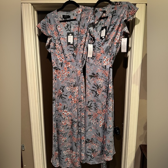 Pictures do not do justice! NWT Stunning ANGEL EYE, NY grey wrap dress $124.99 - Picture 2 of 5